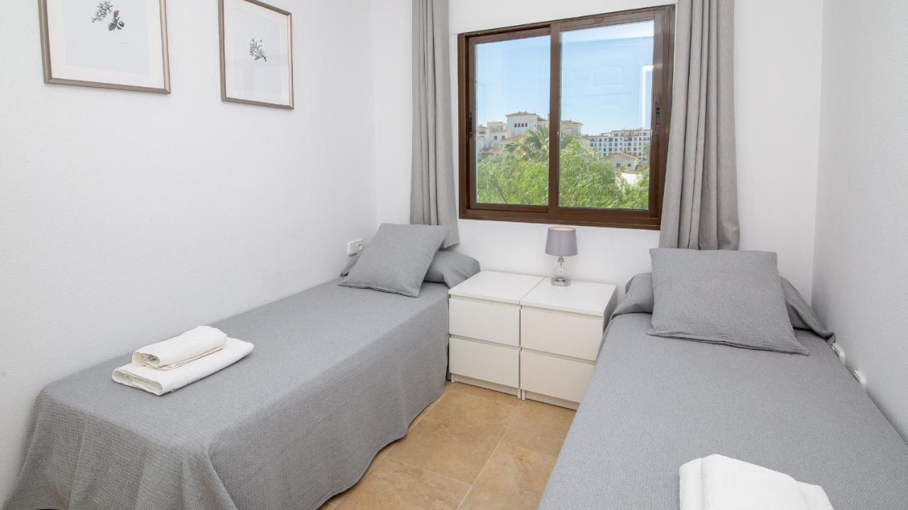 Lovely 2-Bed Apartment In Marina De La Duquesa Castillo de Sabinillas ภายนอก รูปภาพ