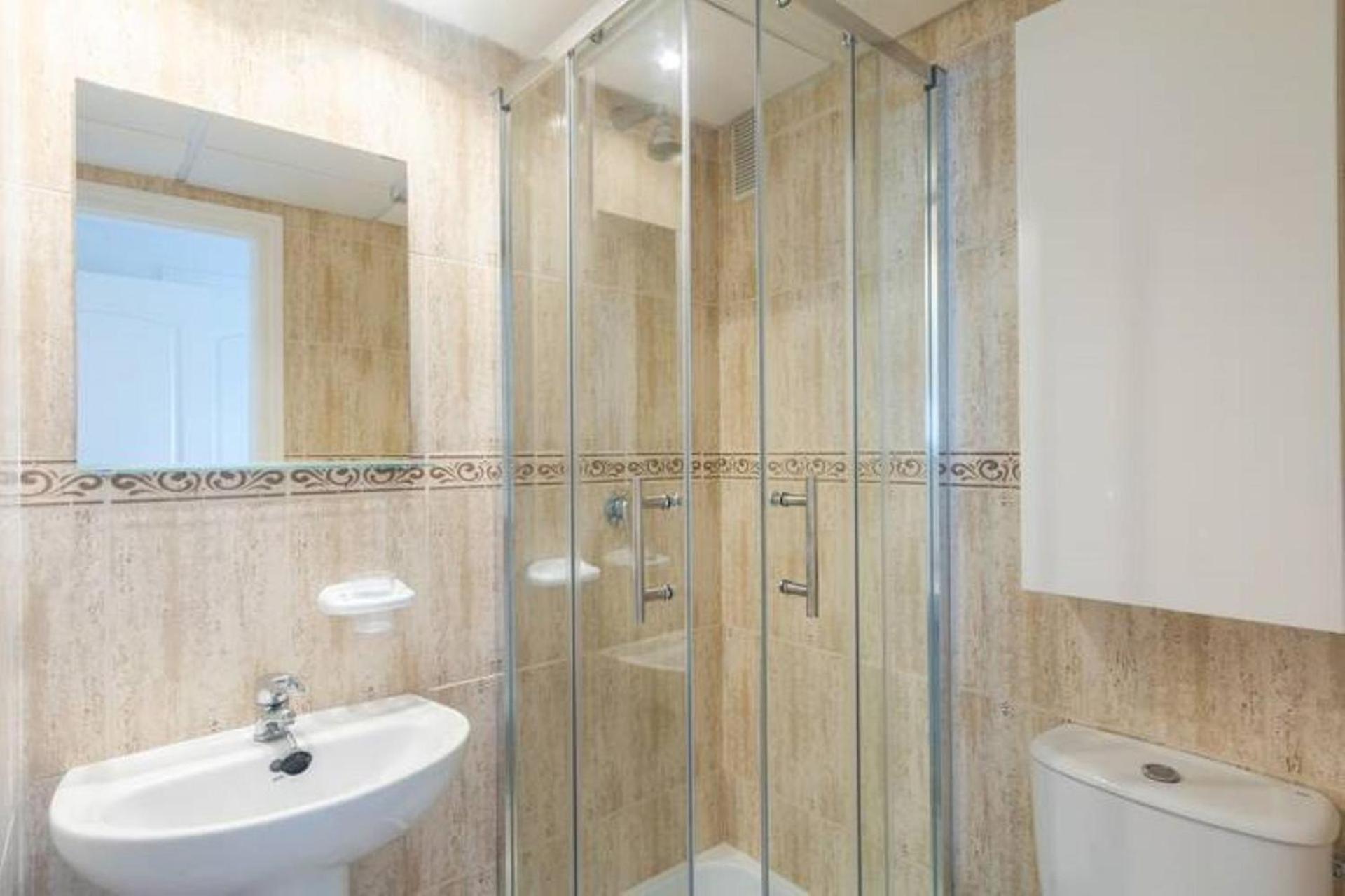 Lovely 2-Bed Apartment In Marina De La Duquesa Castillo de Sabinillas ภายนอก รูปภาพ