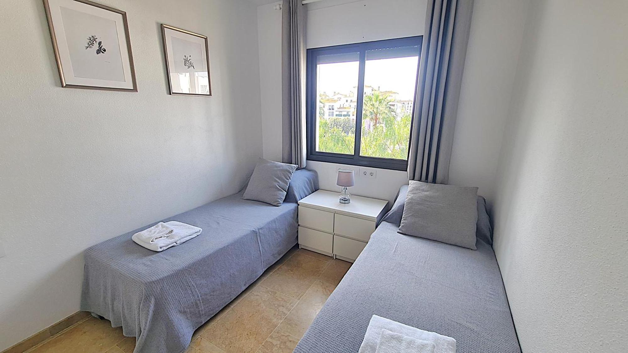 Lovely 2-Bed Apartment In Marina De La Duquesa Castillo de Sabinillas ภายนอก รูปภาพ