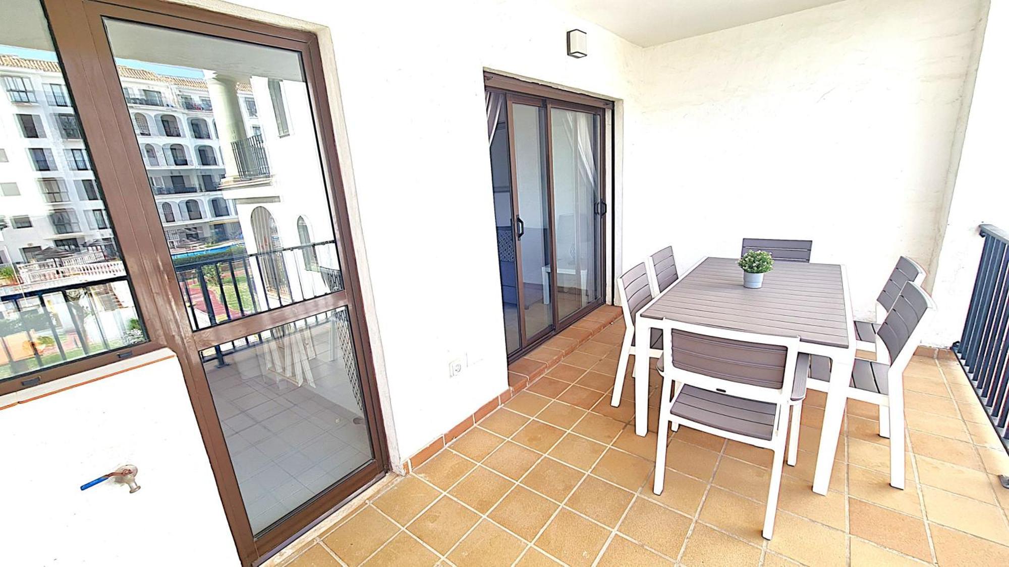 Lovely 2-Bed Apartment In Marina De La Duquesa Castillo de Sabinillas ภายนอก รูปภาพ